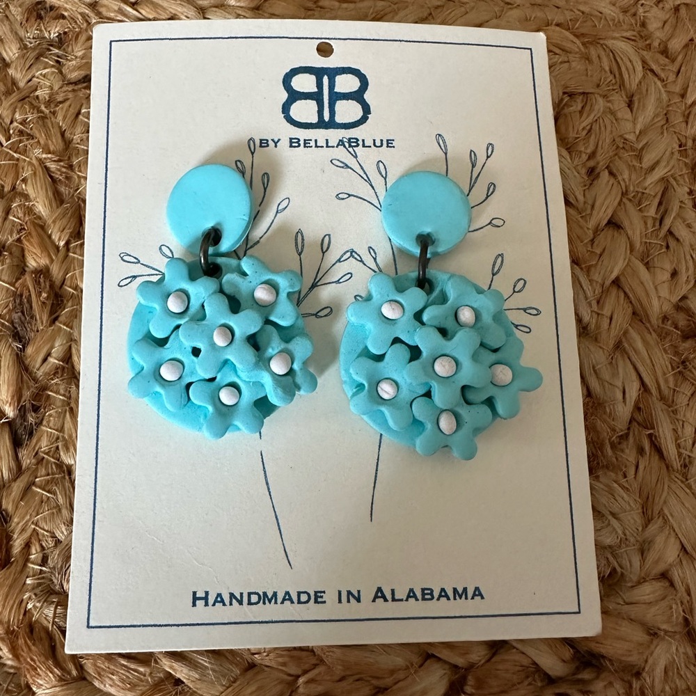 Handmade Flower Clay Earrings in light blue & white cute earrings